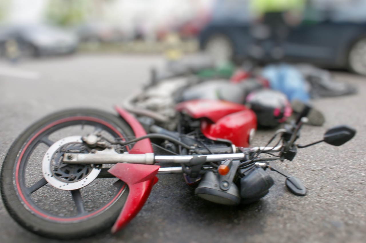 Motociclista Morre Ao Ser Esmagado Por Caminh O Em Avenida De Manaus